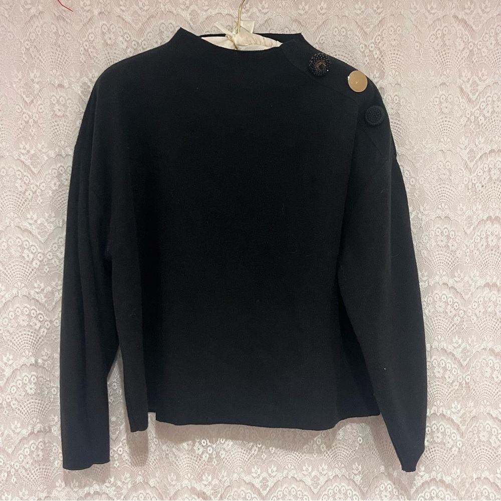 Zara women's sweater with three buttons on the shoulder size XL - Picture 2 of 16